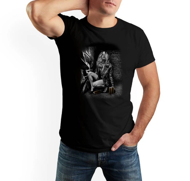 T-shirt męski oryginalny nadruk kobieta graficiarz